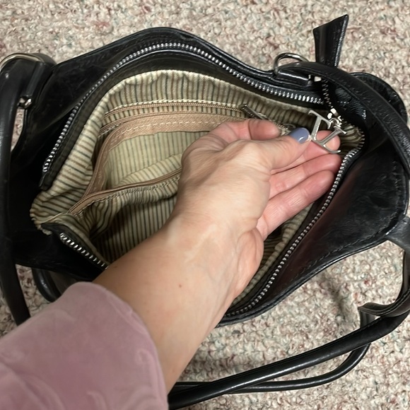 Vintage y2k Tuscany leather convertible backpack purse - Picture 4 of 11